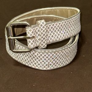EUC: Women’s Embellished White Belt